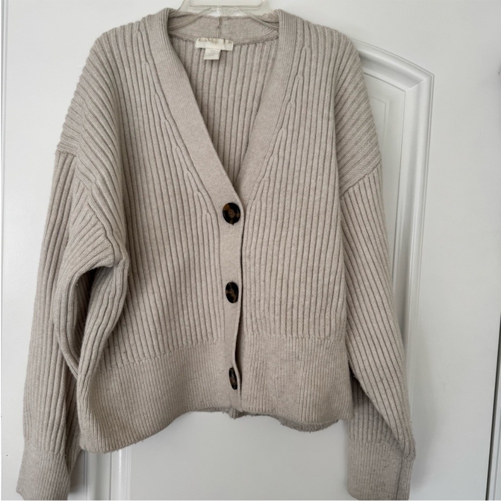 H&M Ribbed Beige Cardigan Sweater Size M